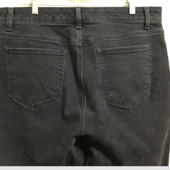 Talbots Women Size 14 Relaxed Jean Tapered Leg High Waist Distressed Black Denim - Picture 6 of 12